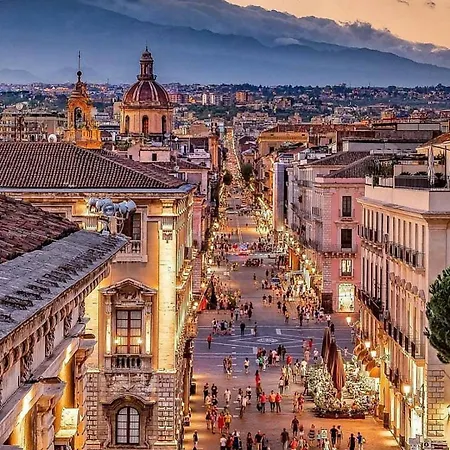 La Casa Di Rocco - アパート カターニア