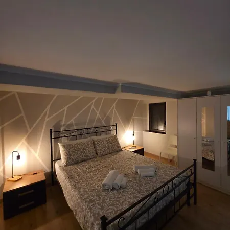 アパート La Casa Di Rocco - カターニア